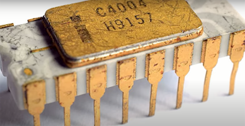 How is a Microprocessor Different from an Integrated Circuit ...