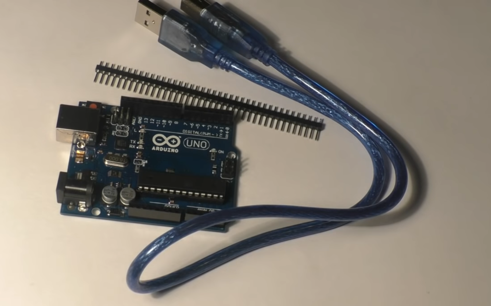 Arduino Uno vs. Mega: What’s the Difference? - ElectronicsHacks