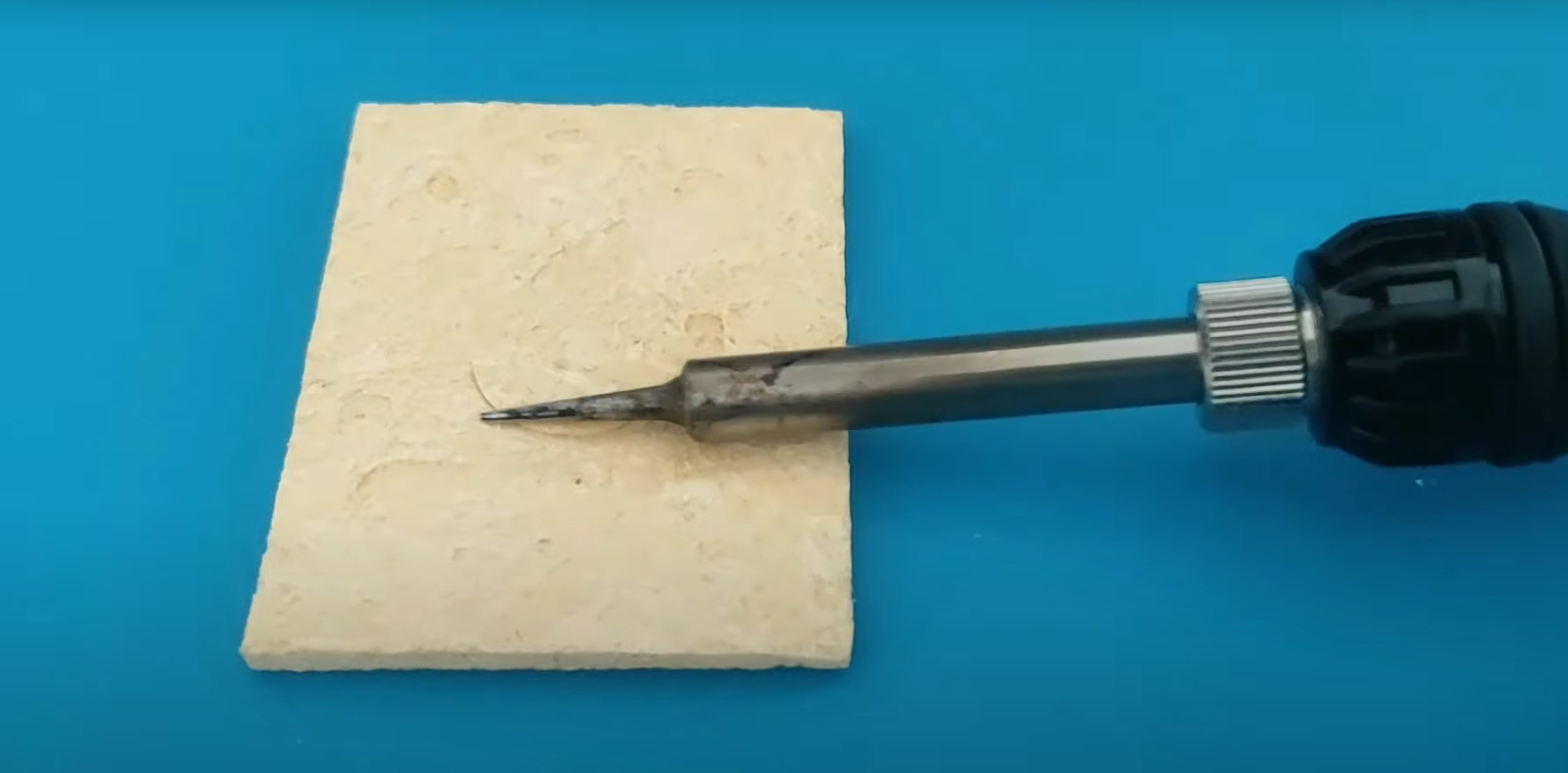 How to Clean a Soldering Iron? ElectronicsHacks