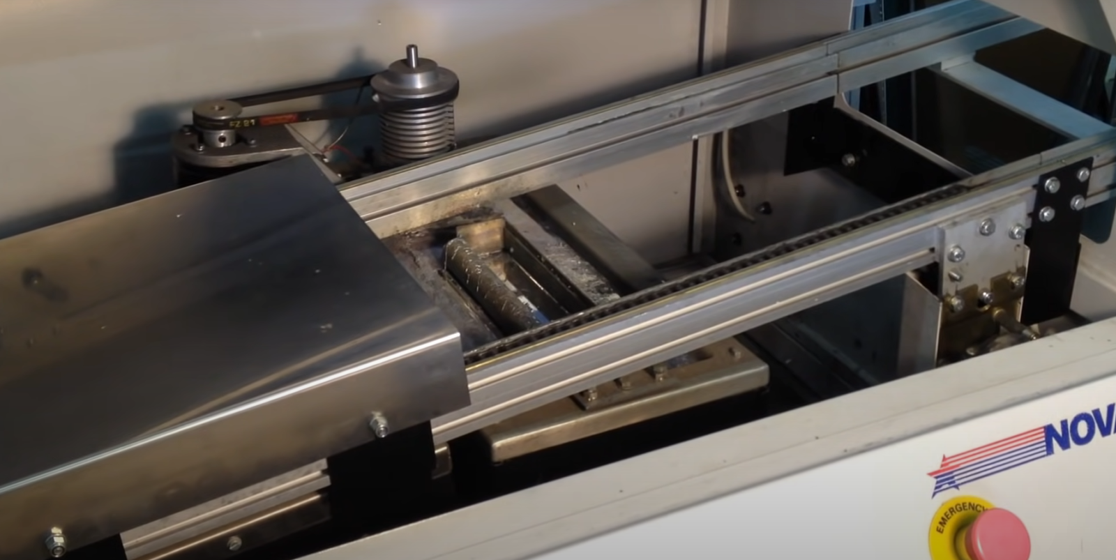 What Is Wave Soldering? ElectronicsHacks