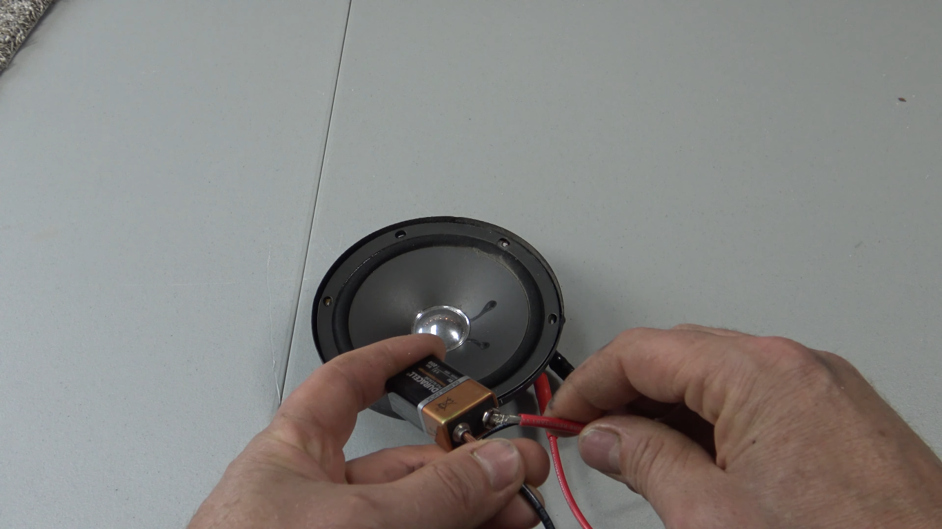 How to Identify Positive and Negative Speaker Wires With a Multimeter? ElectronicsHacks