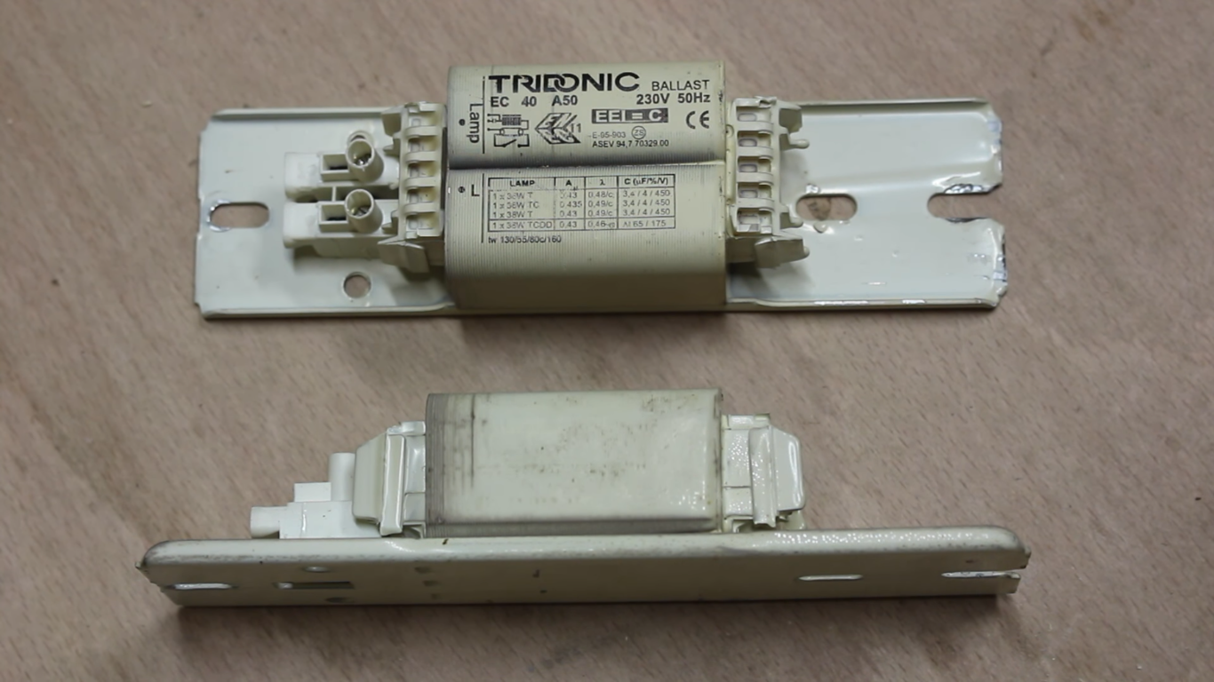 How to Test a Ballast With a Multimeter? ElectronicsHacks