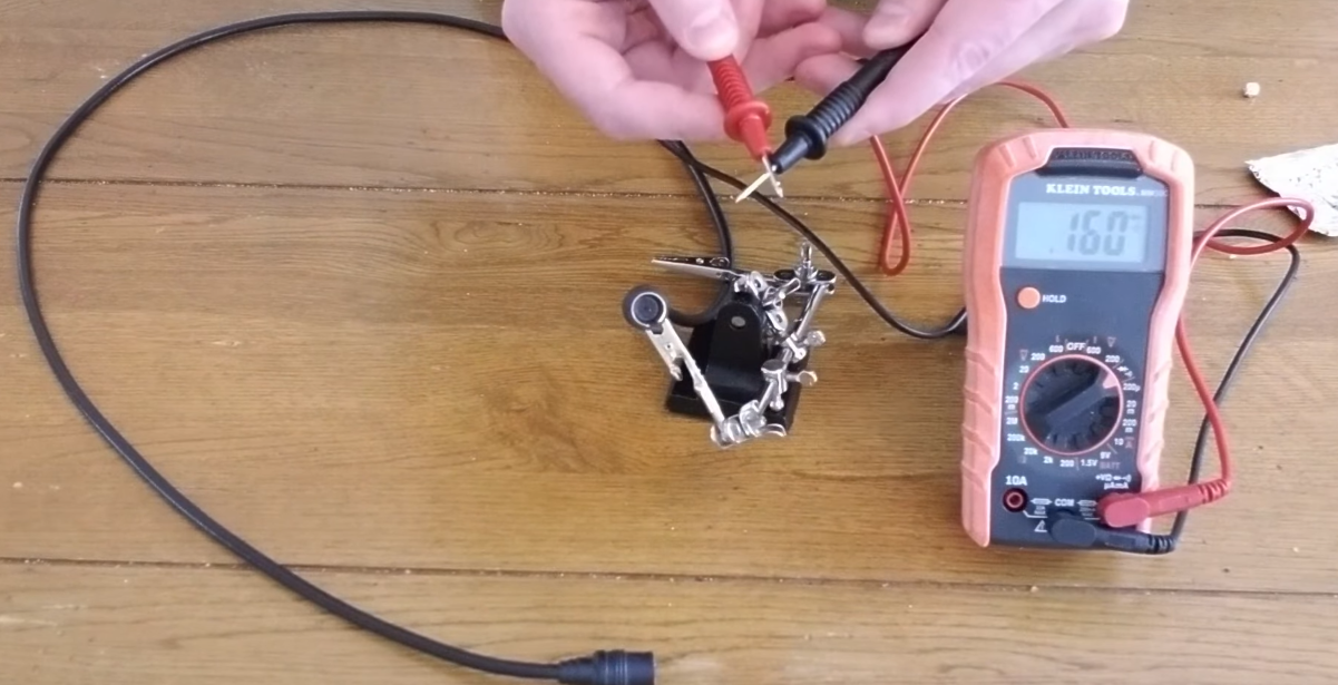 How to Test for Signal on Coaxial Cable? ElectronicsHacks