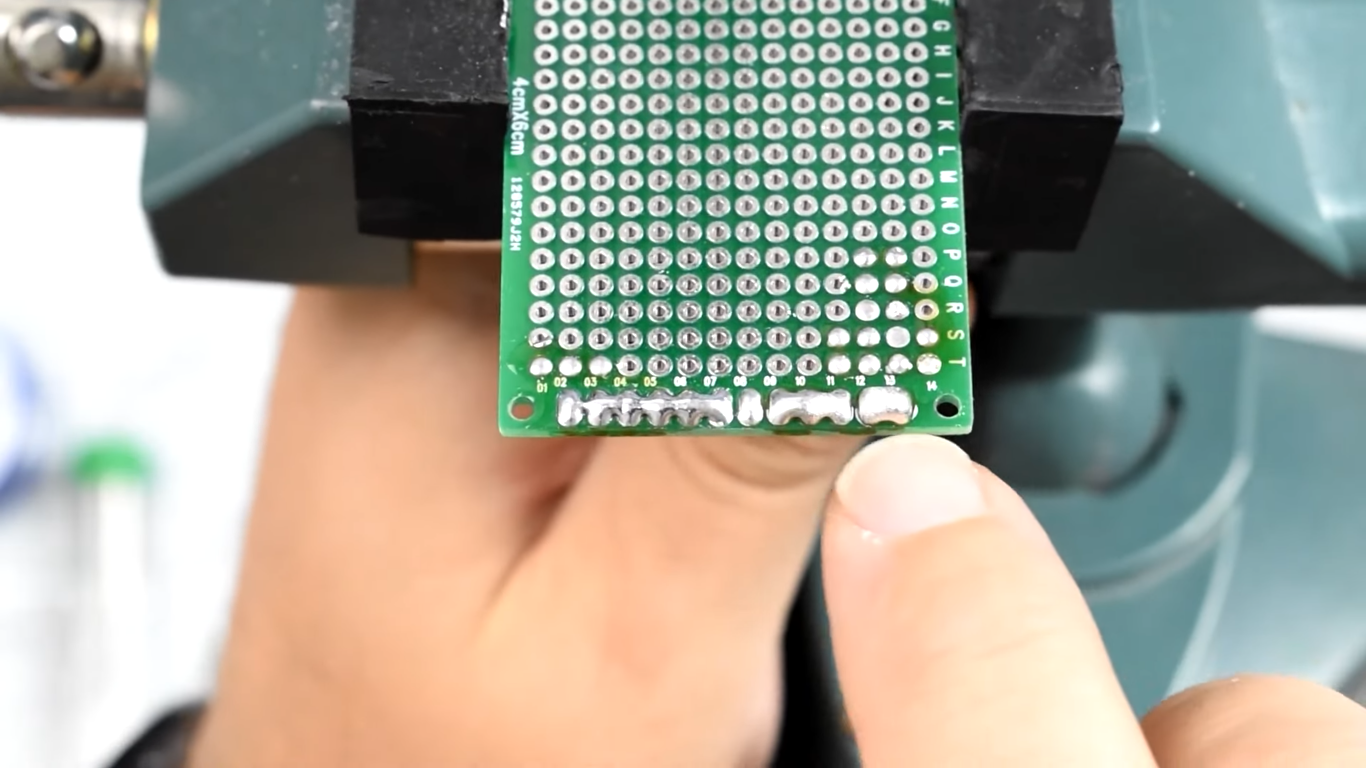Lead vs LeadFree Solder What’s the Difference? ElectronicsHacks