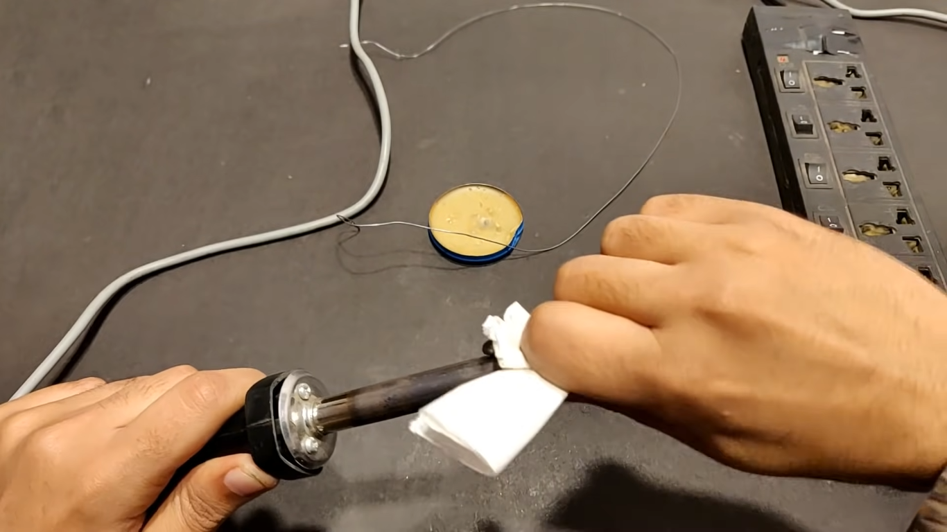 Solder Not Sticking How to Fix That? ElectronicsHacks