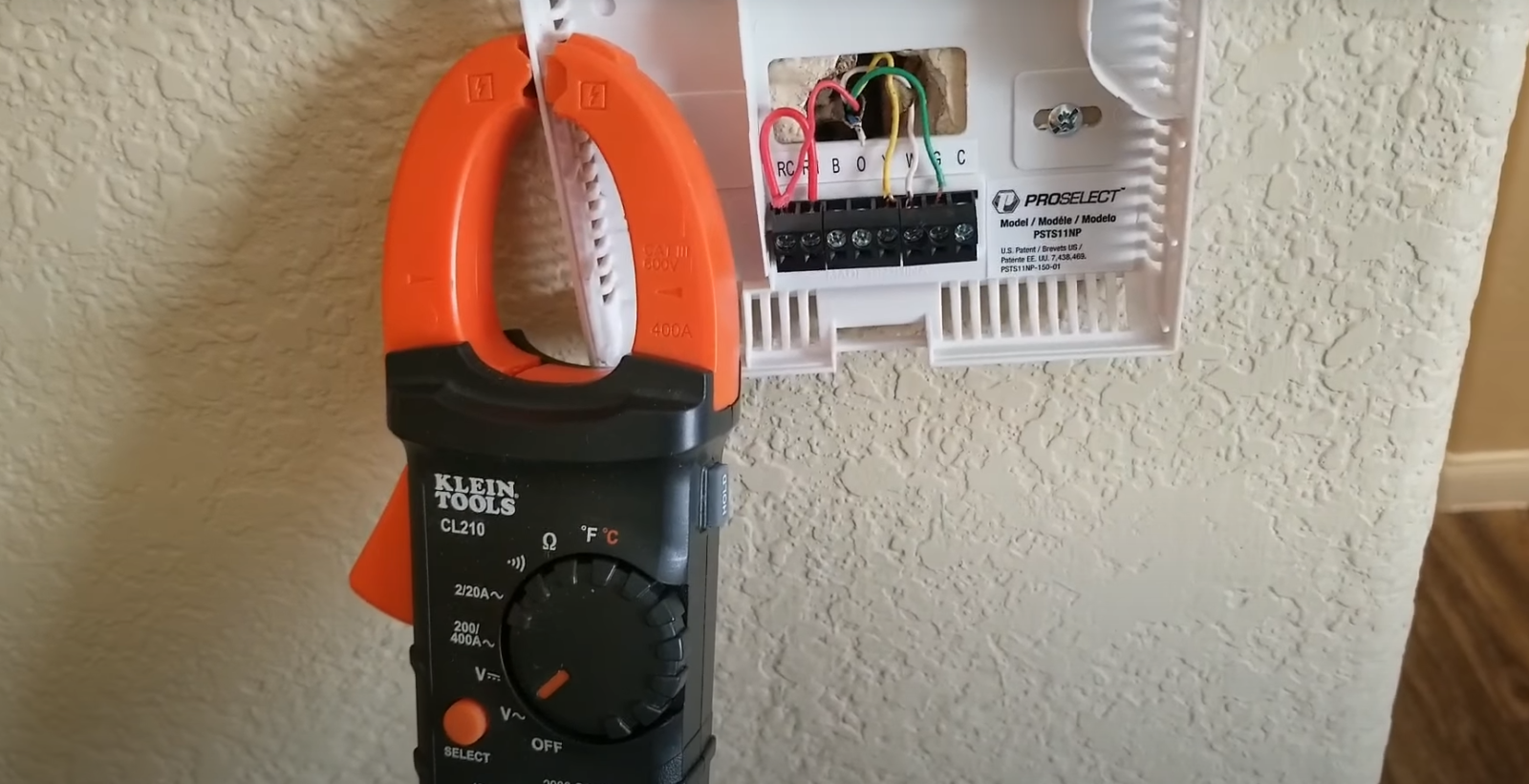 How to Test a Thermostat With a Multimeter? ElectronicsHacks