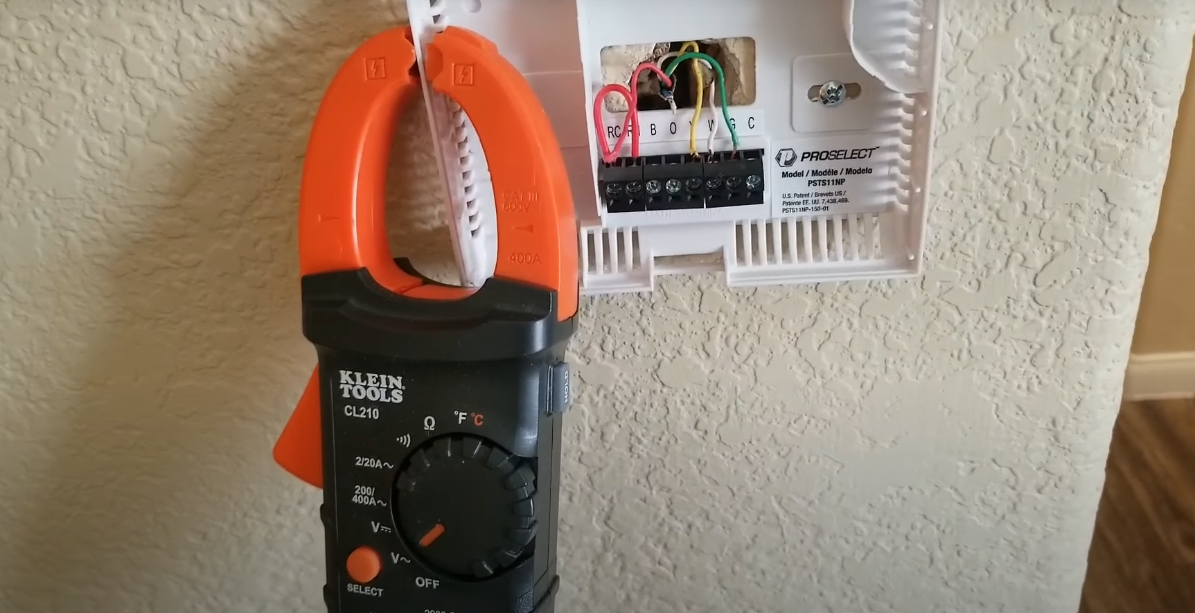How to Test a Thermostat With a Multimeter? ElectronicsHacks
