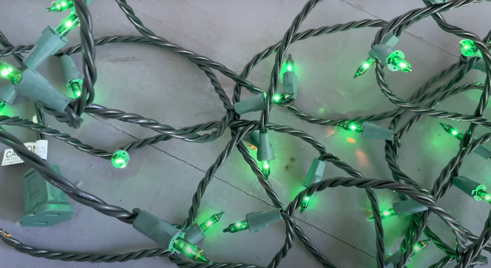 How to Change Fuse in Christmas Lights? ElectronicsHacks