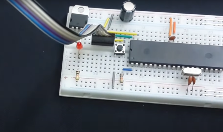 How to Program a PIC Microcontroller? - ElectronicsHacks