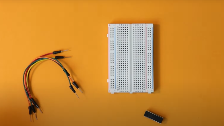 How to Program a PIC Microcontroller? - ElectronicsHacks