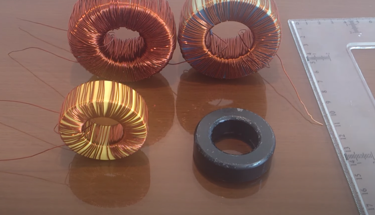 What Is a Ferrite Core Inductor? ElectronicsHacks