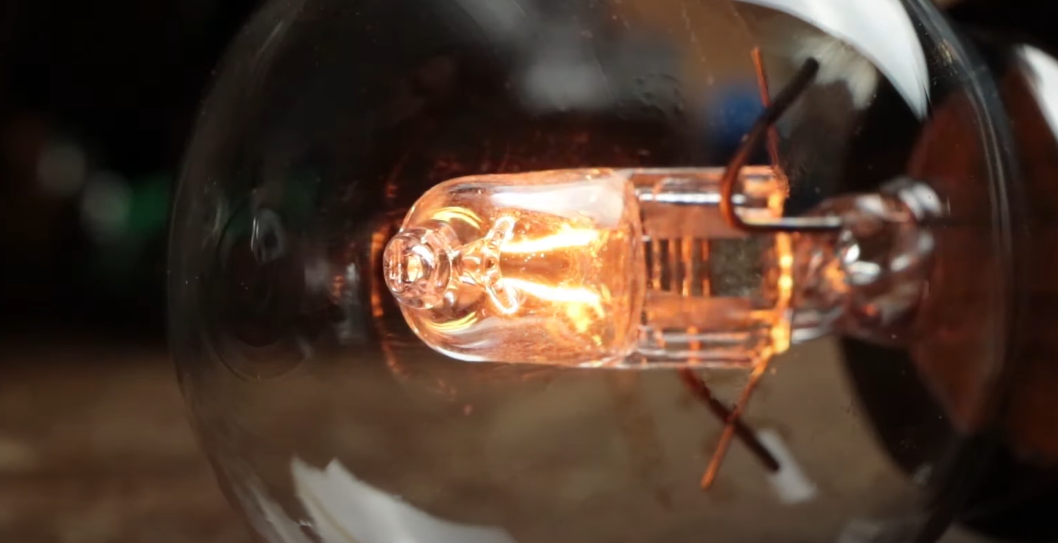 Does a Dimmer Switch Reduce Voltage or Amperage? ElectronicsHacks