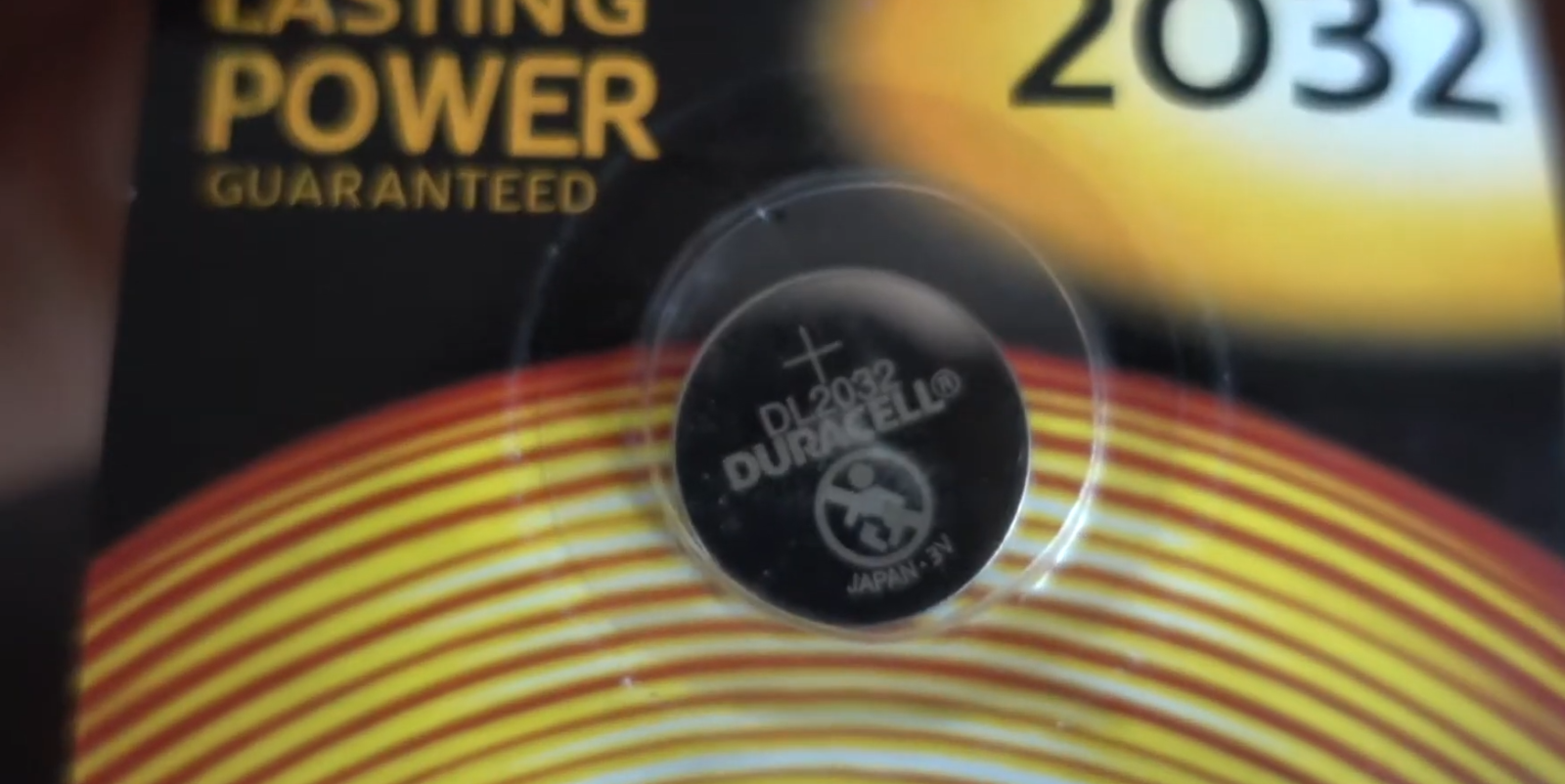 DL2032 vs. CR2032 Batteries What is the Difference? ElectronicsHacks