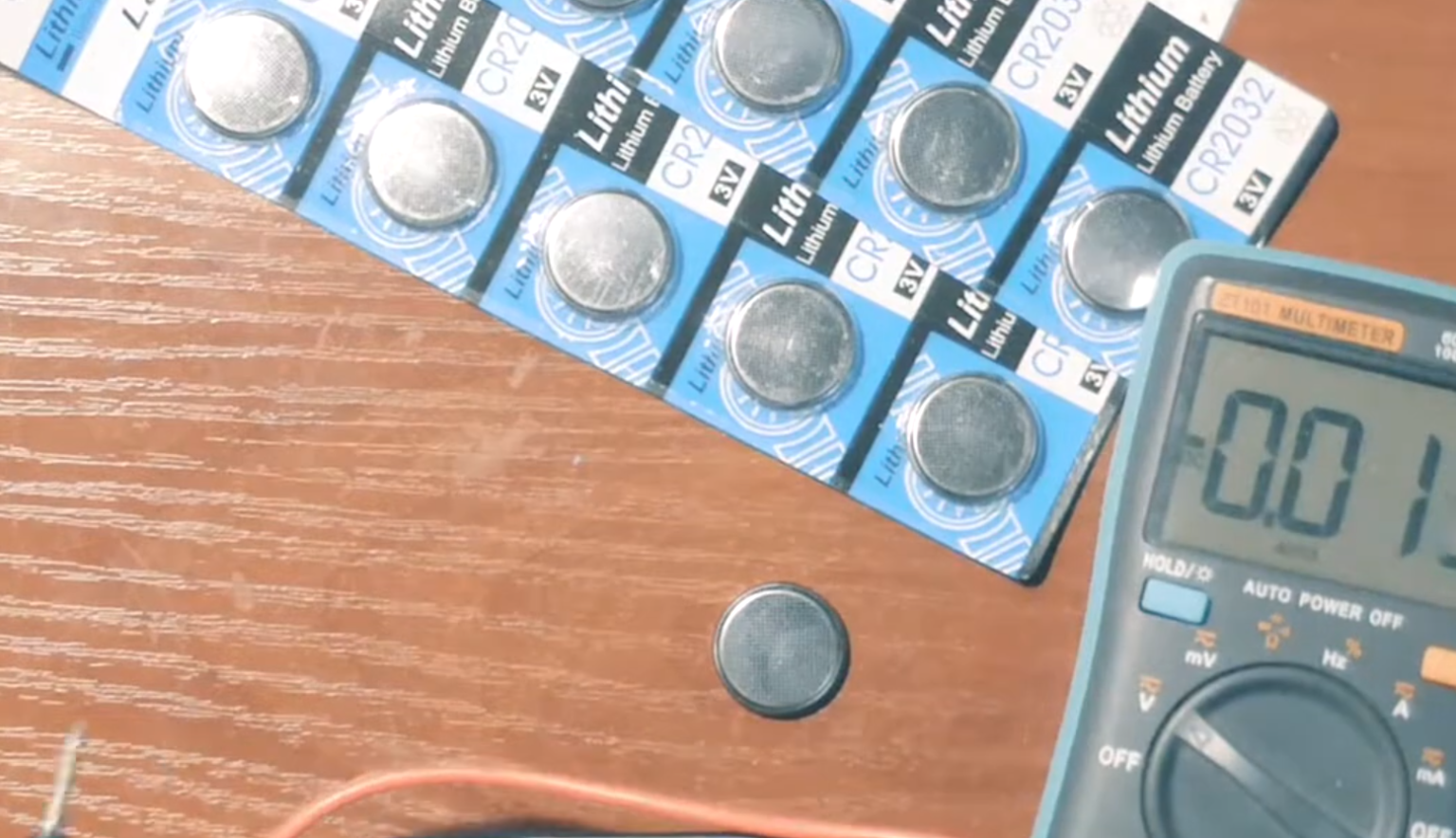 DL2032 vs. CR2032 Batteries What is the Difference? ElectronicsHacks