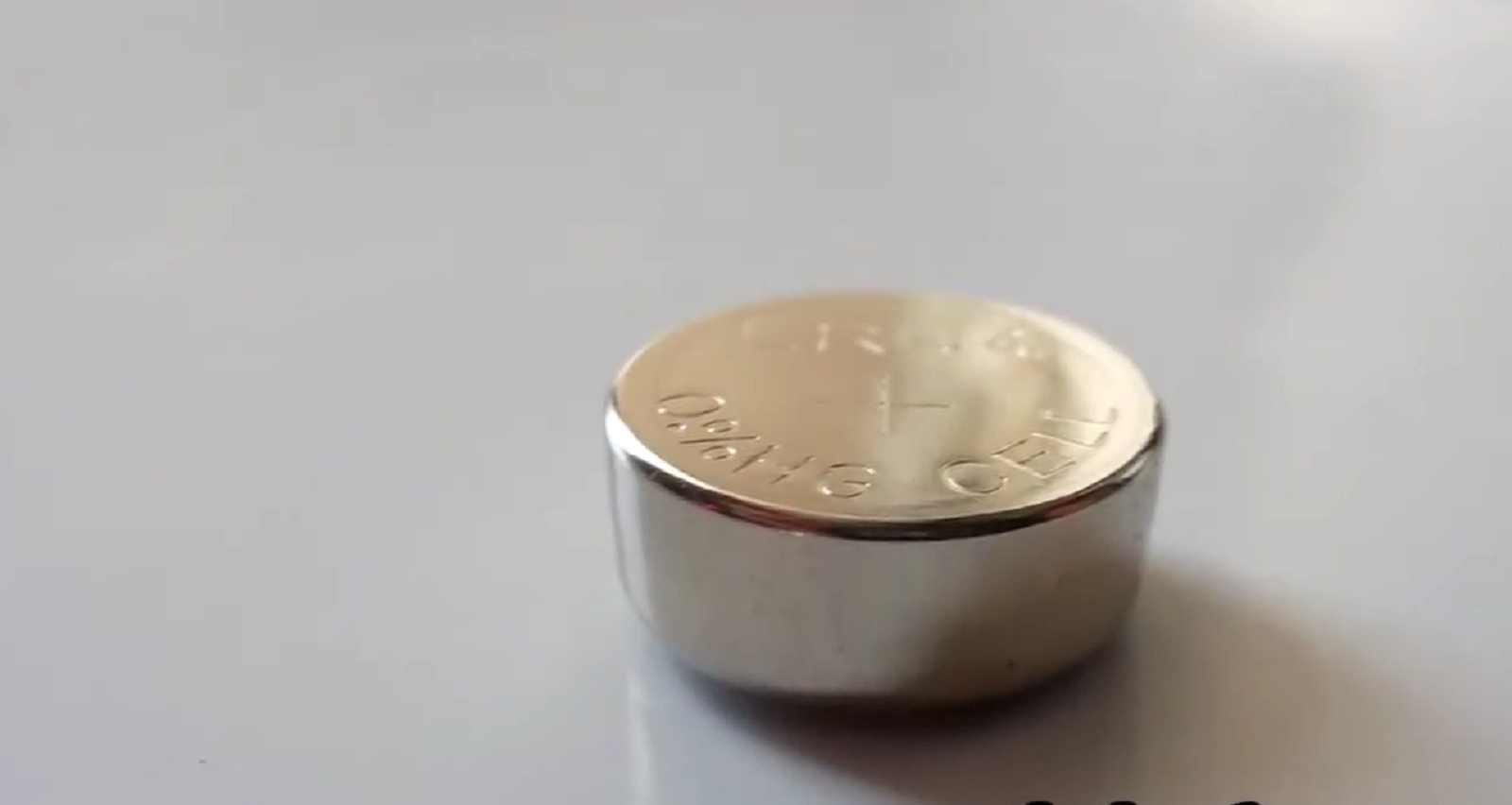 LR41 vs. LR44 Batteries: What is the Difference? - ElectronicsHacks