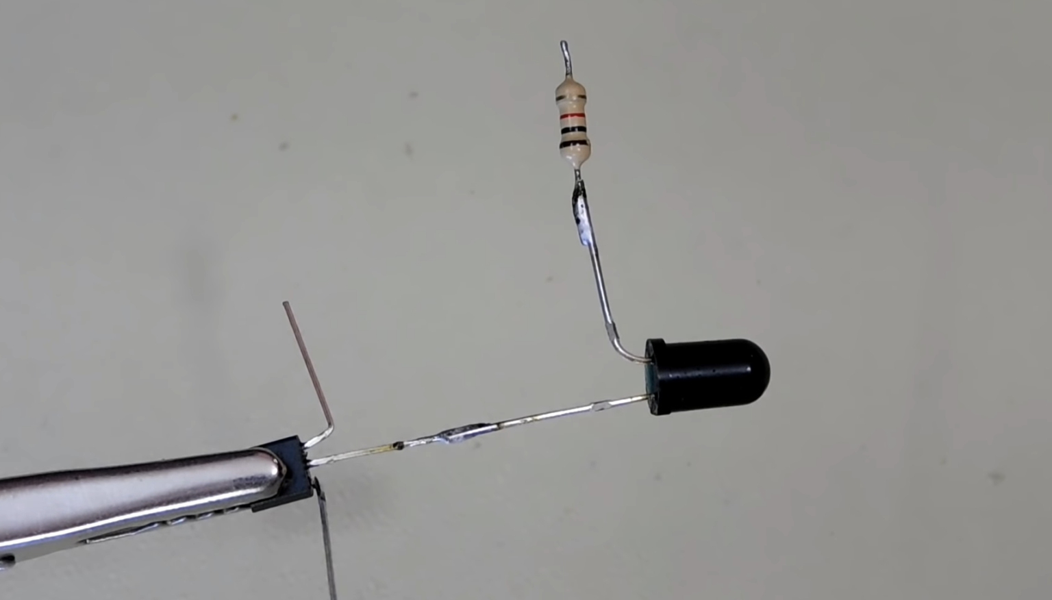 How Do Photodiode Arrays Work? ElectronicsHacks