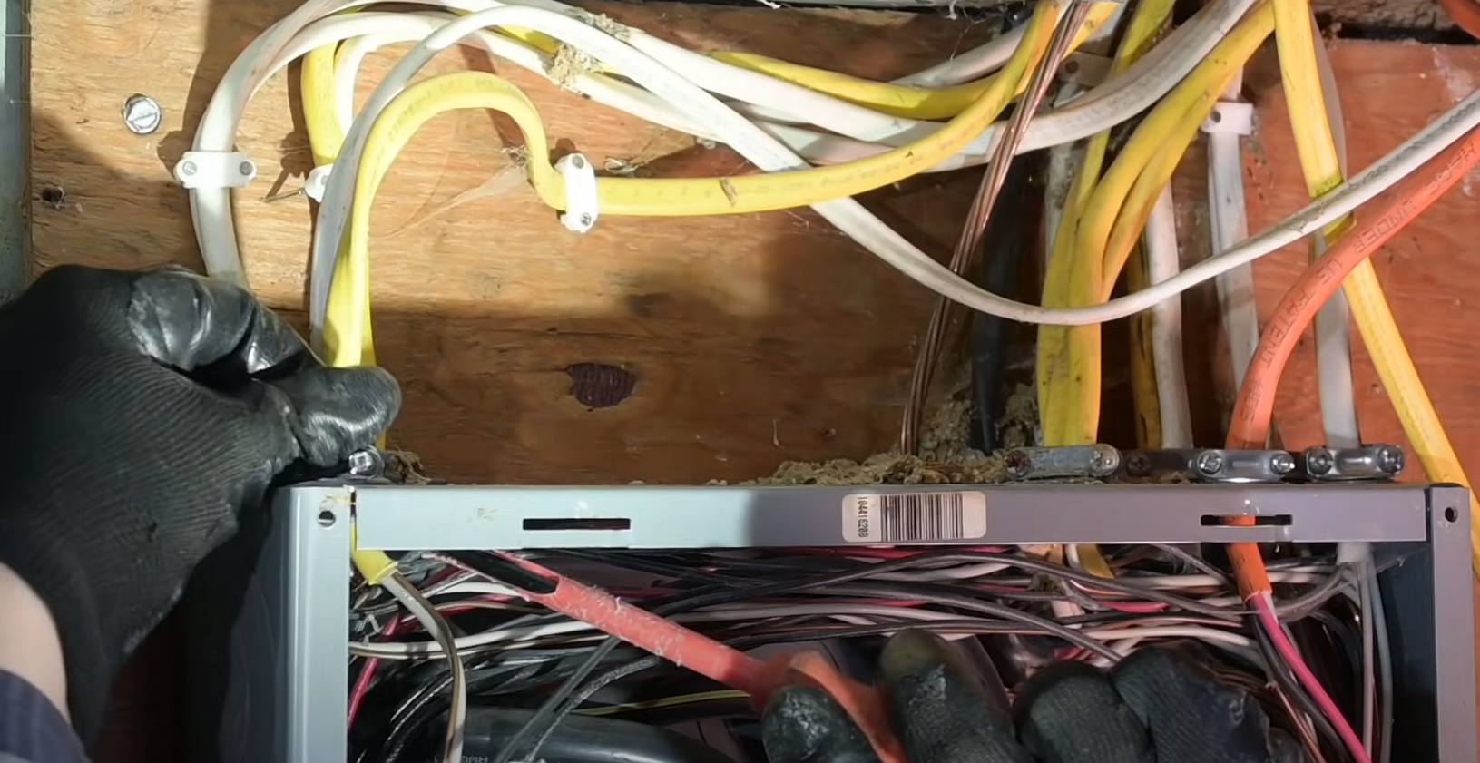 What Breakers Are Compatible With Challenger? ElectronicsHacks