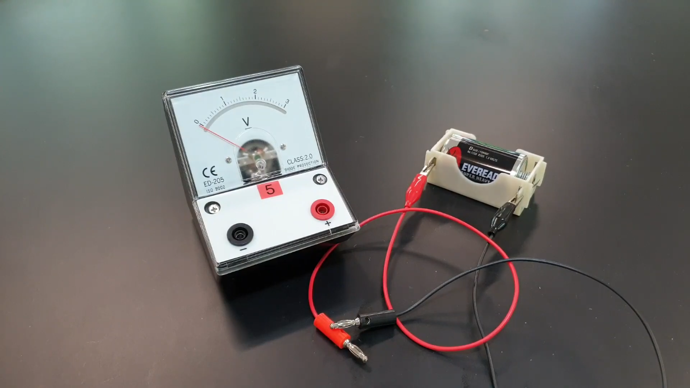 How Is a Voltmeter Connected in a Circuit? ElectronicsHacks