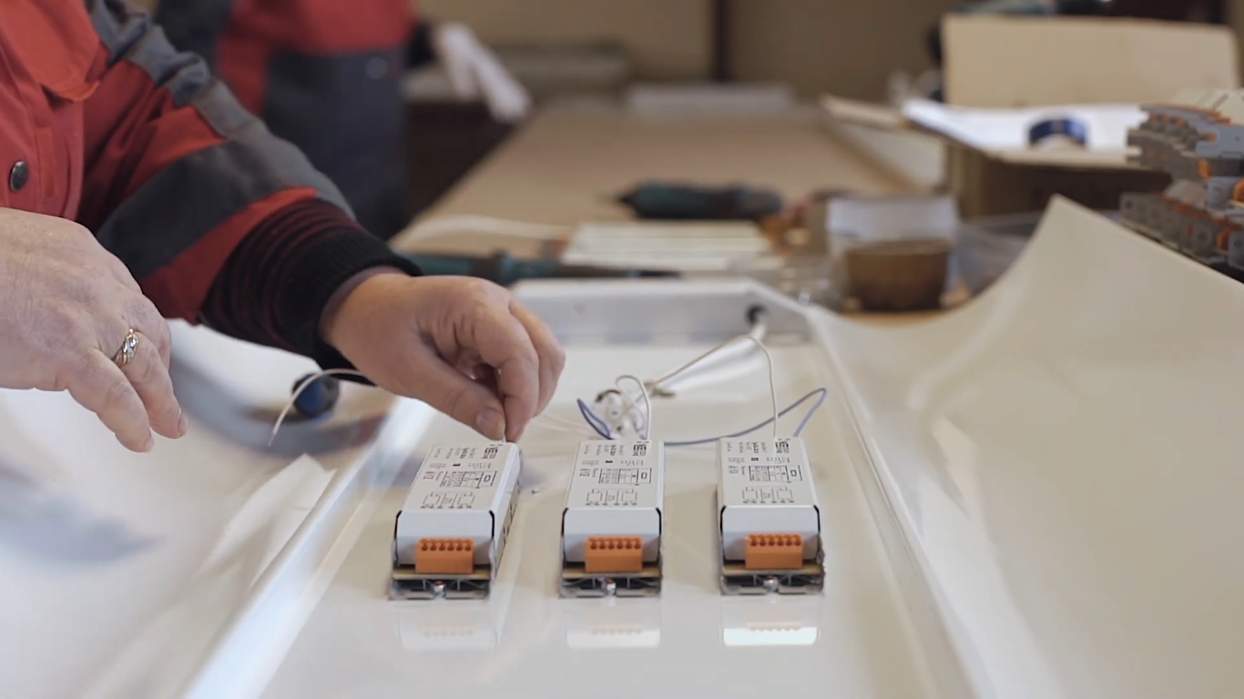 What Is an Electrical Ballast? ElectronicsHacks